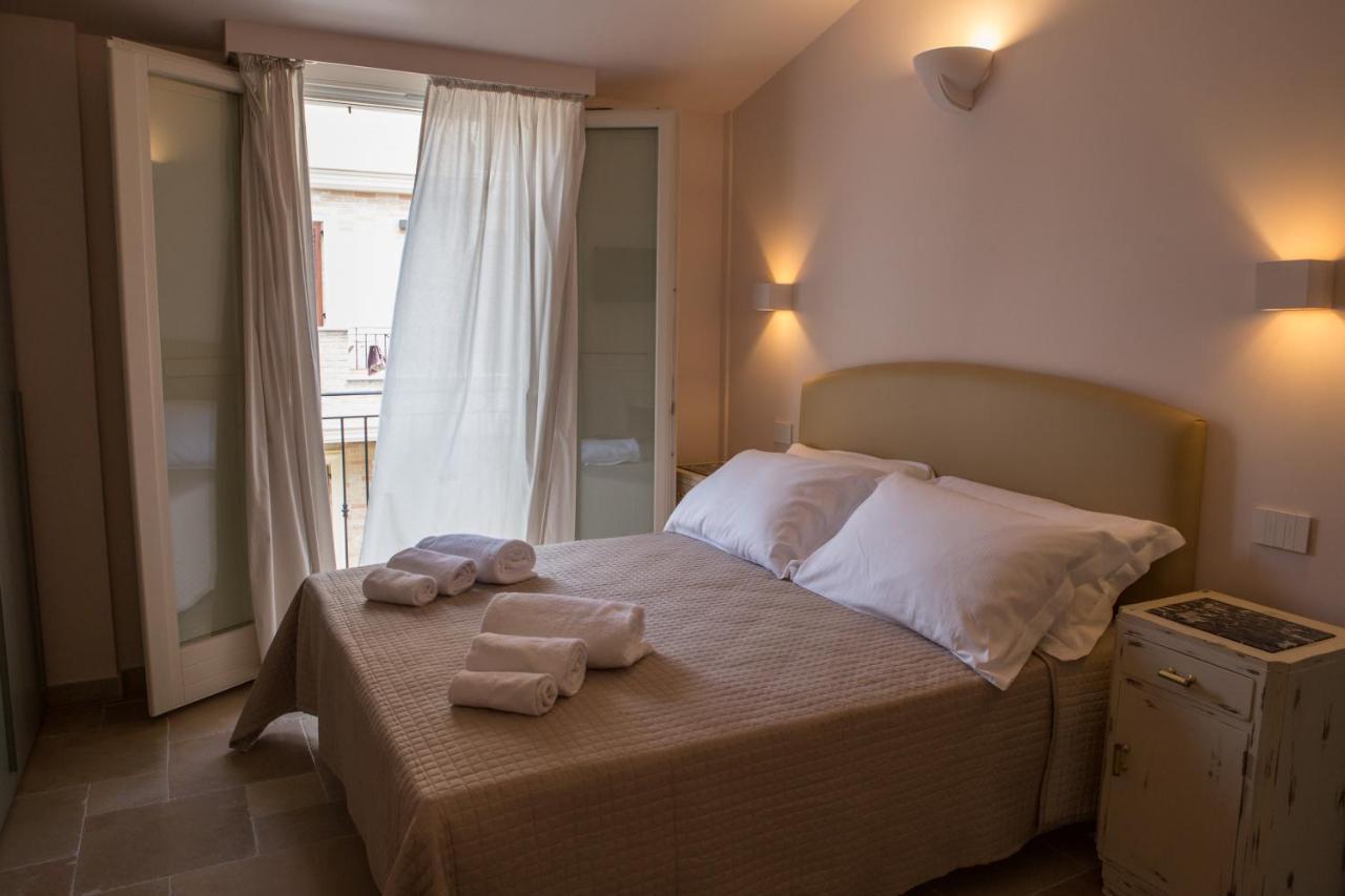 B&B Borgo Marinaro 波尔图圣乔治 外观 照片