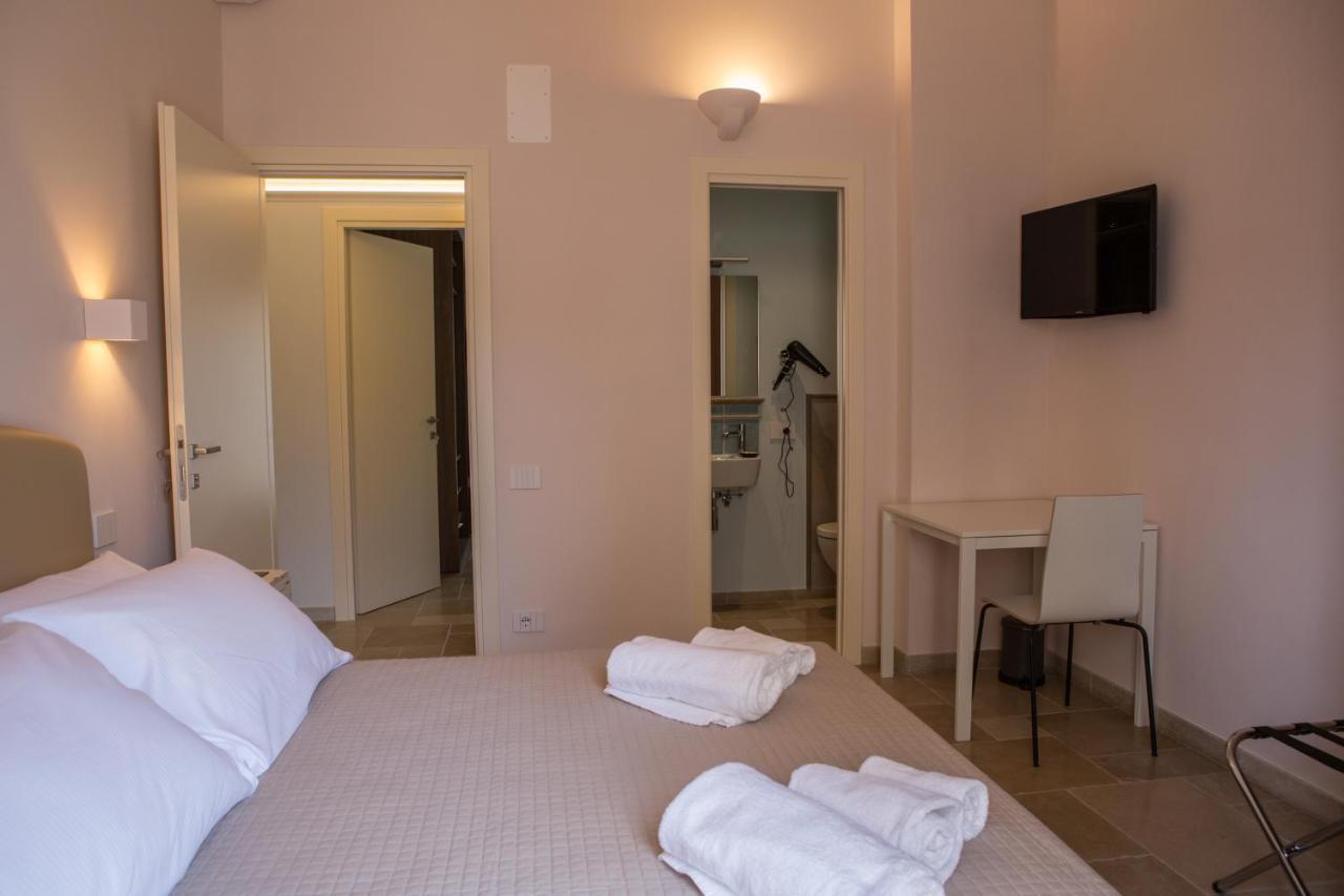 B&B Borgo Marinaro 波尔图圣乔治 外观 照片
