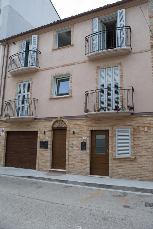 B&B Borgo Marinaro 波尔图圣乔治 外观 照片